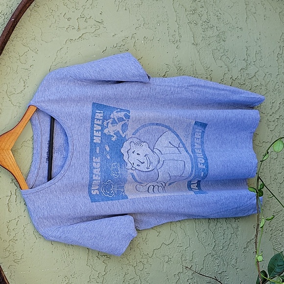 2016 Fall Out Video T-shirt - Picture 2 of 6